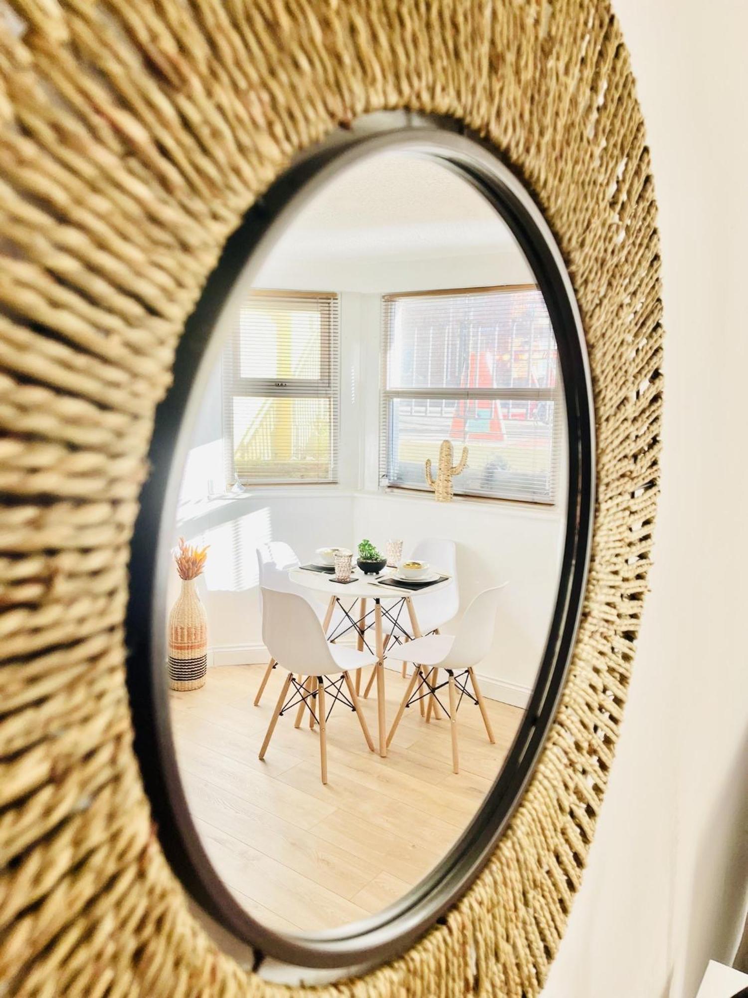 Hamilton House Apartment Портсмът Екстериор снимка