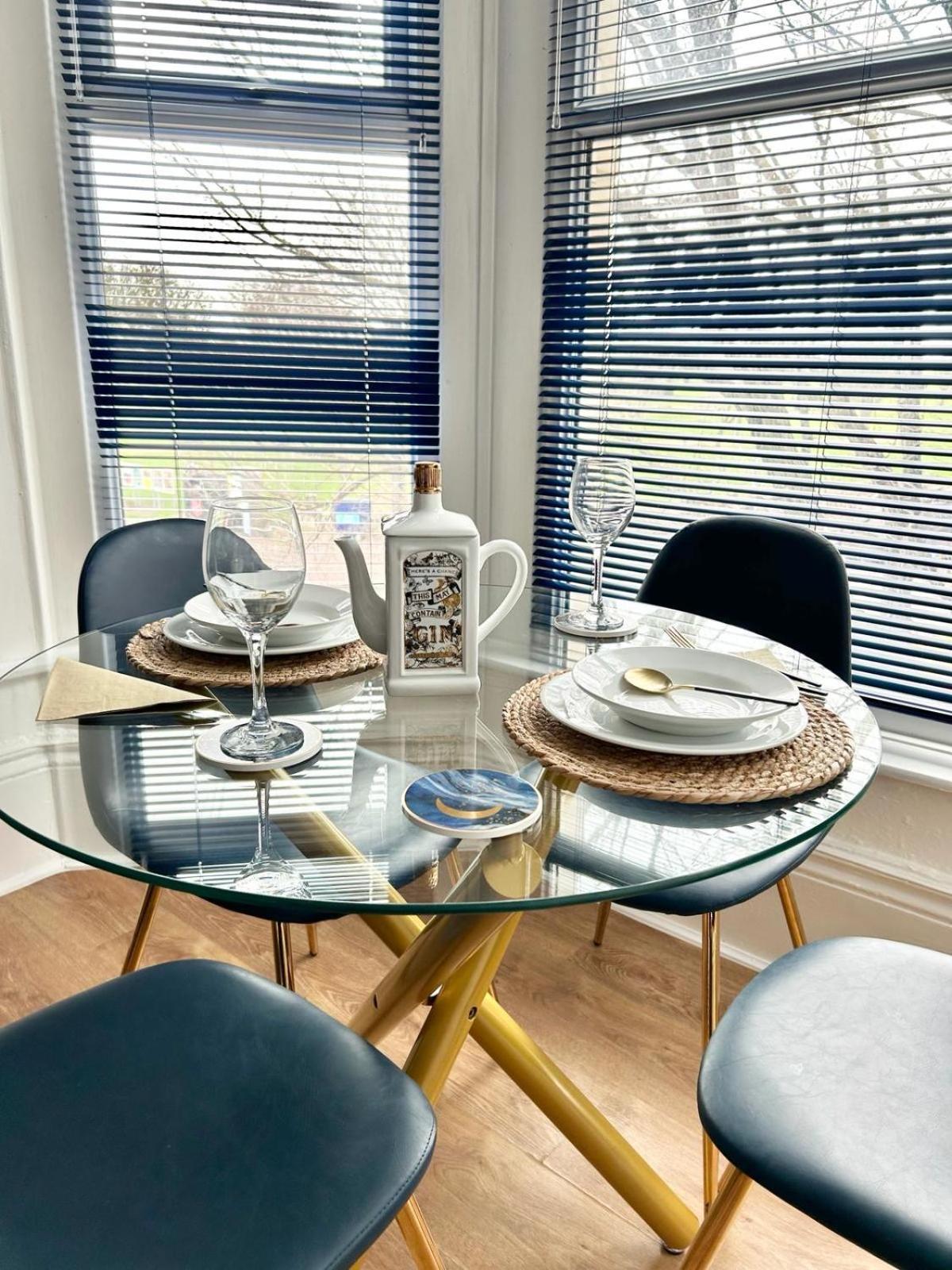 Hamilton House Apartment Портсмът Екстериор снимка
