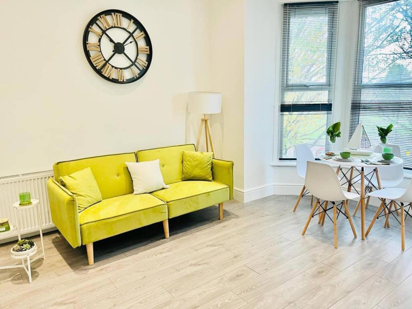 Hamilton House Apartment Портсмът Екстериор снимка