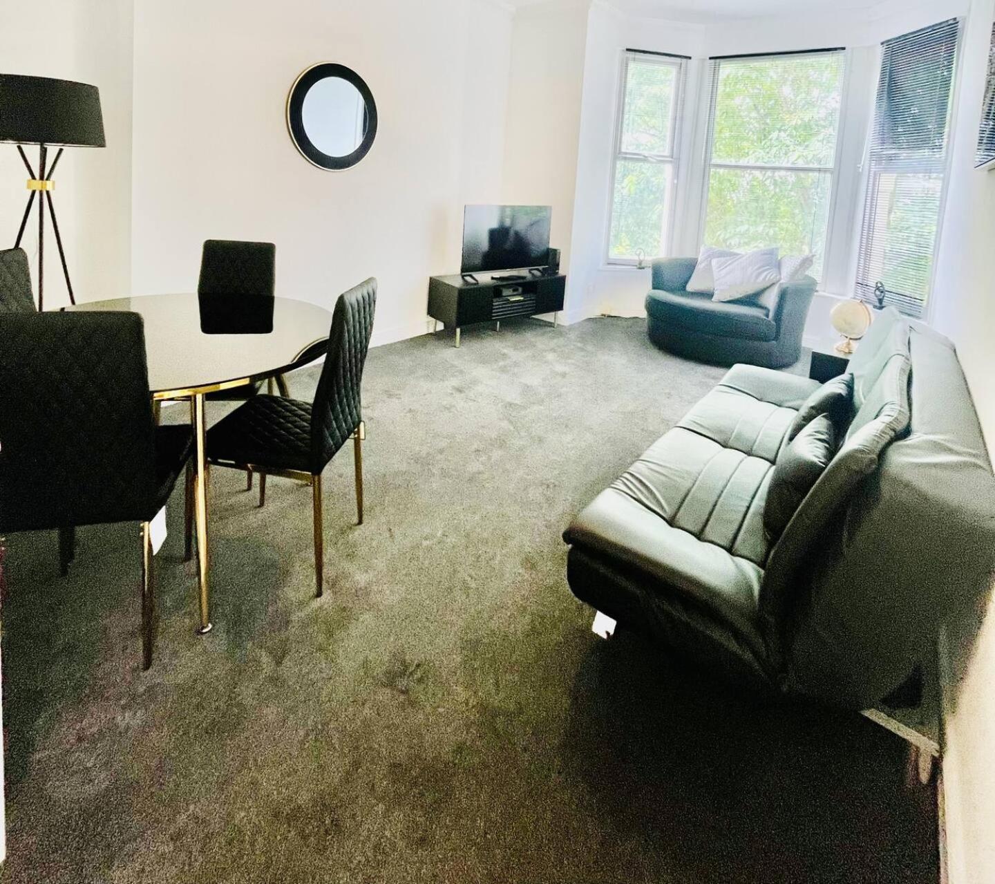 Hamilton House Apartment Портсмът Екстериор снимка